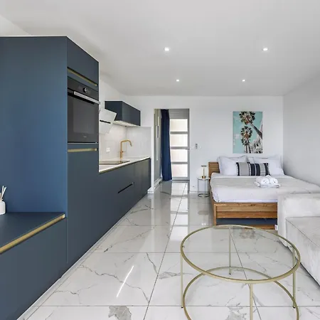 Tresor D Antheor- Bord De * Saint-Raphaël