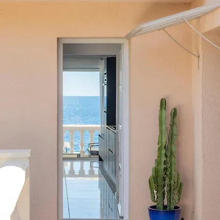 Apartament Tresor D Antheor- Bord De