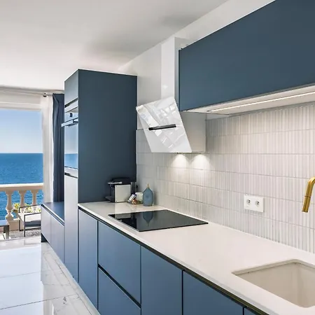 Tresor D Antheor- Bord De * Saint-Raphaël