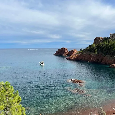 公寓 Tresor D Antheor- Bord De Saint-Raphaël